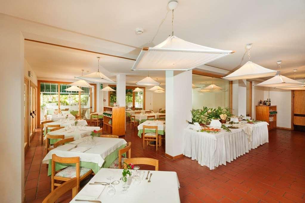Domina Home Kyrie Isole Tremiti Restaurant foto